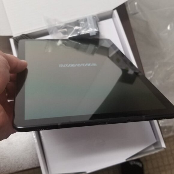 Samsung Galaxy TAB S4 Pen  64GB,10.5"; WiFi+SIM Unlocked. Good!!! - Picture 10 of 11